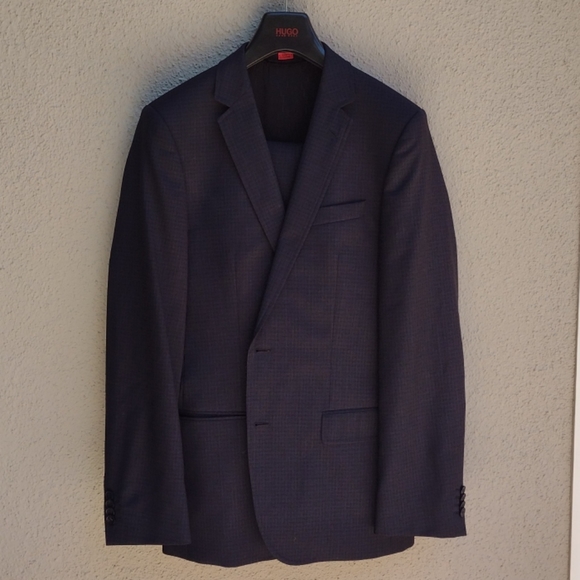 Hugo Boss Super 100 Suit - Picture 1 of 4